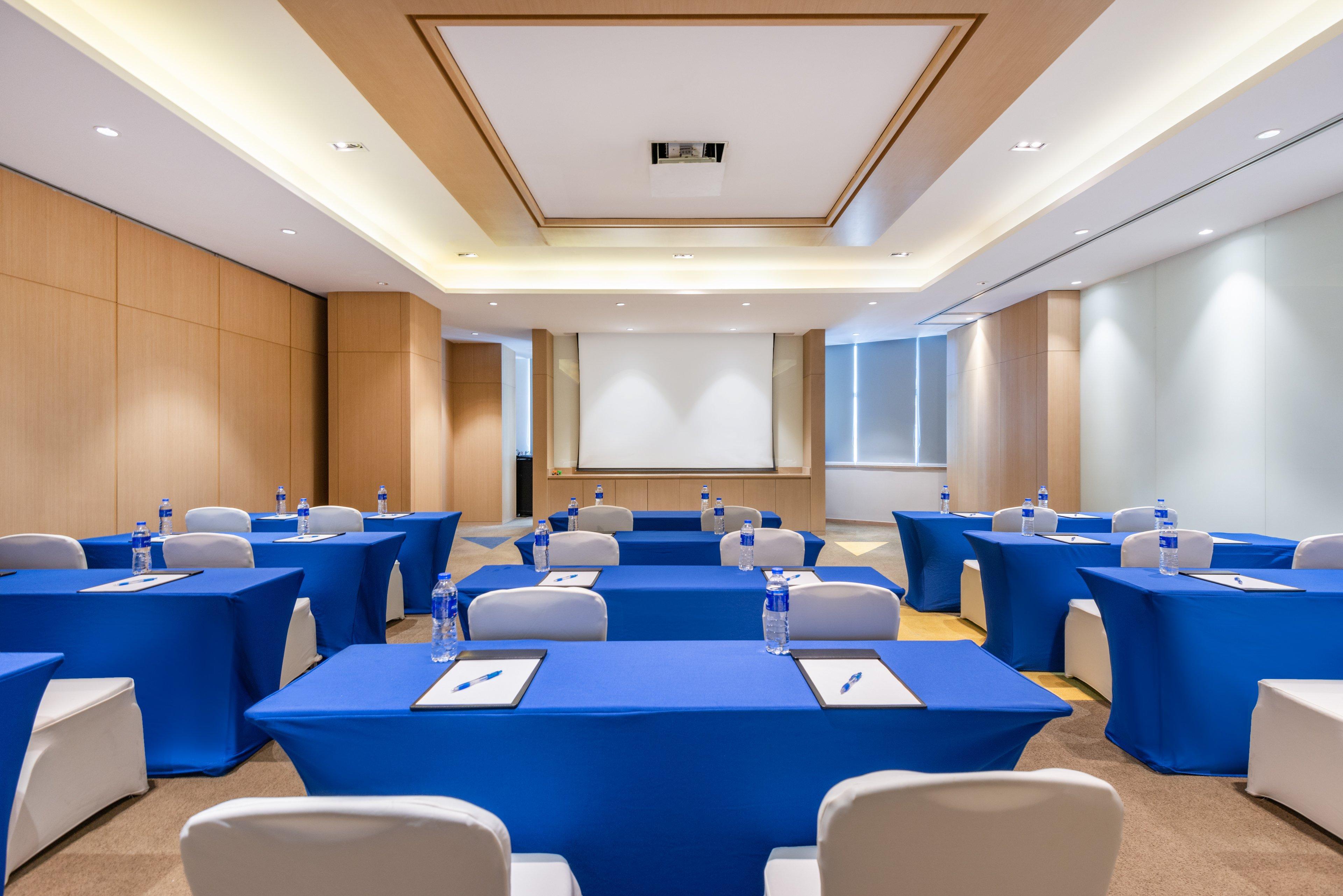 Express Zhenping By Ihg 3* Shanghai