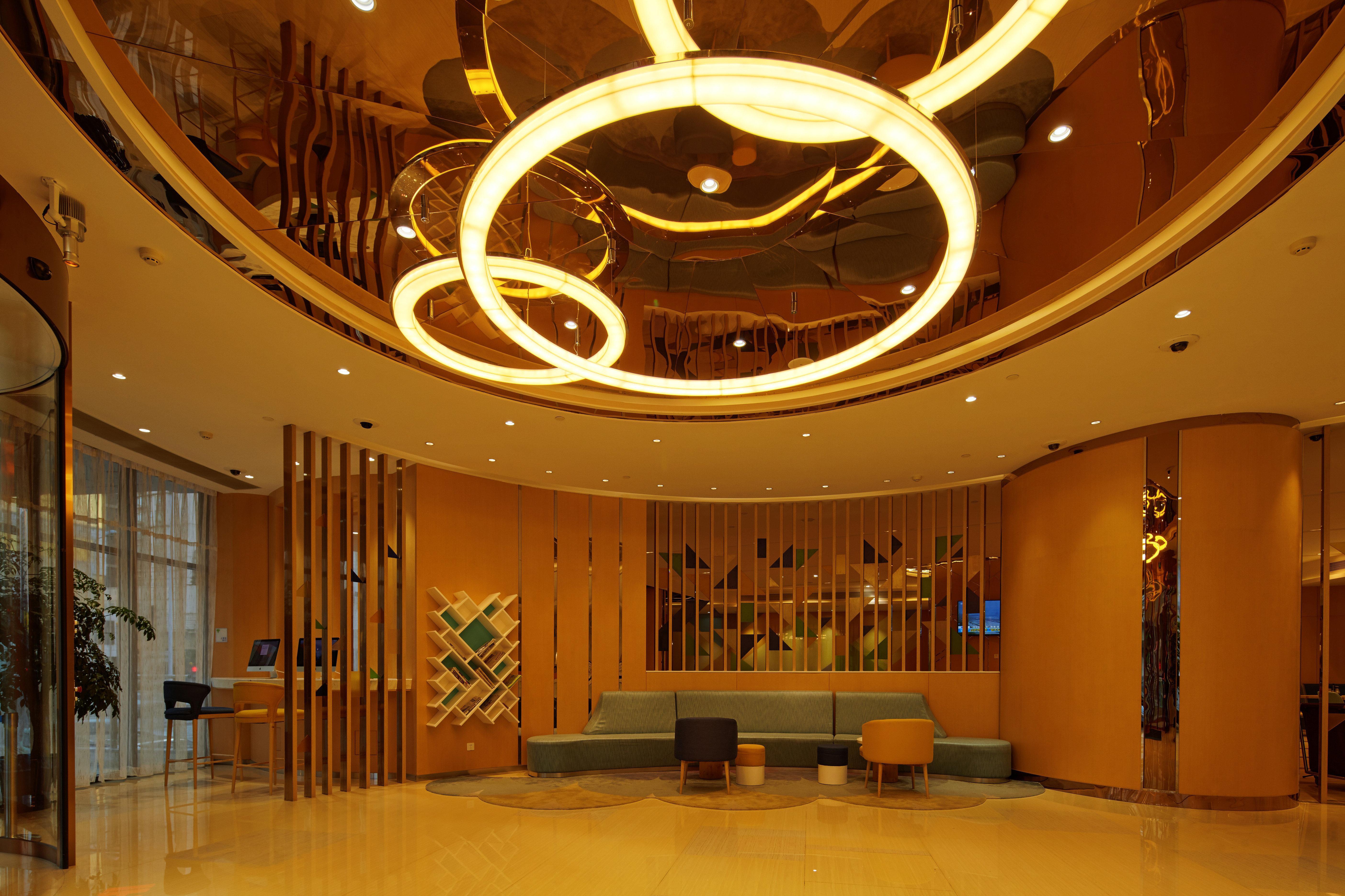 Express Zhenping By Ihg Hotel