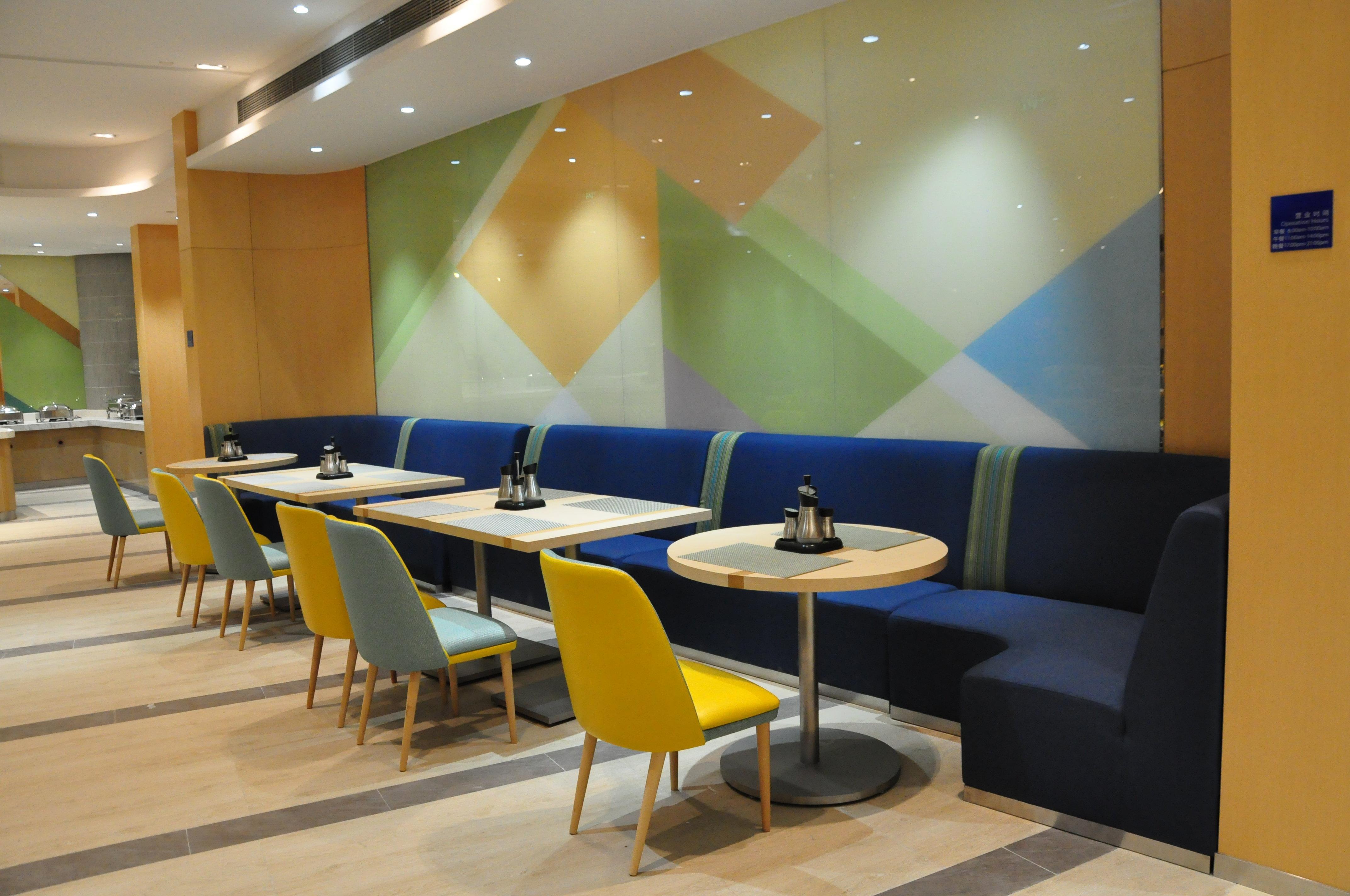 Express Zhenping By Ihg Khách sạn 3*