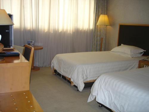 Express Zhenping By Ihg Khách sạn 3*